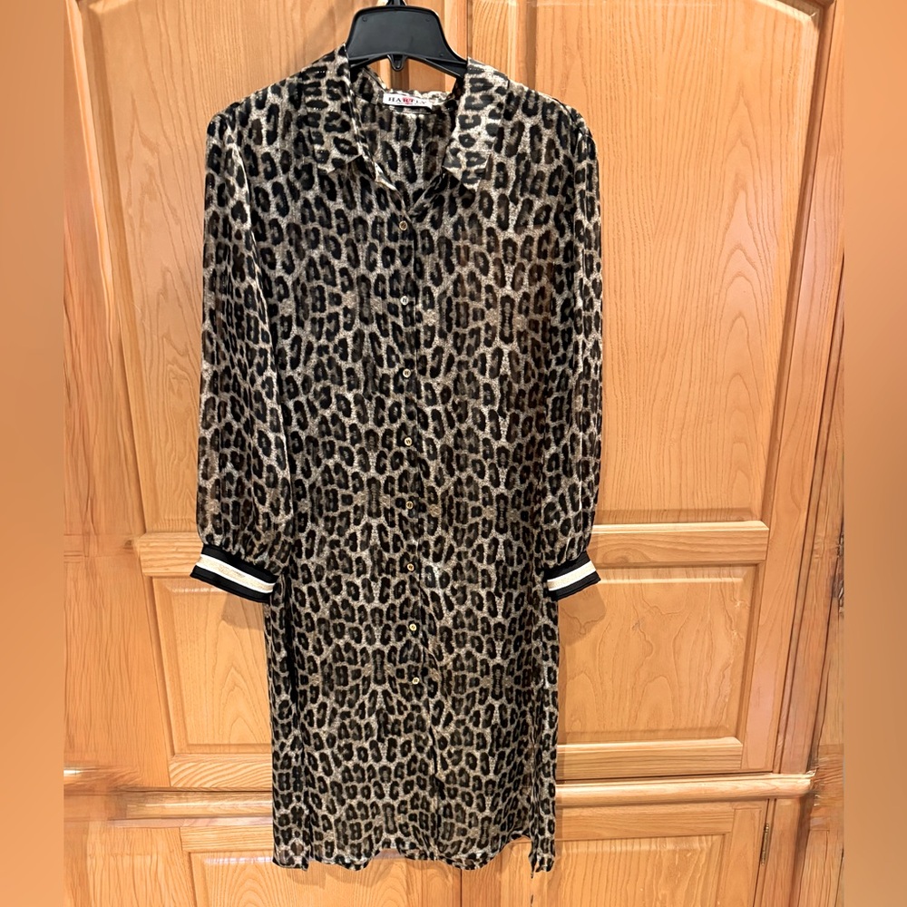 Hartly Westwood NJ Cheetah Print Beach Cover  Long Blouse Size Medium